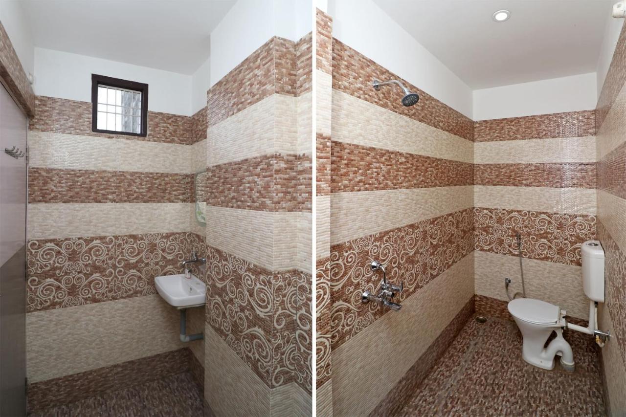Capital O 11480 Hotel Blue Star Varanasi Dış mekan fotoğraf
